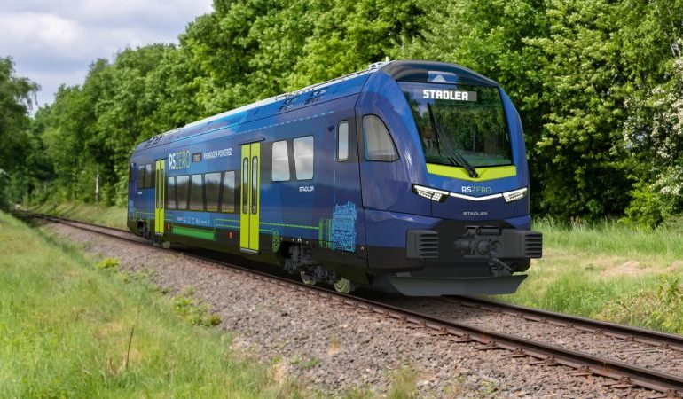 A Stadler világújdonsága: az RS ZERO szolnoki kocsiszekrénnyel