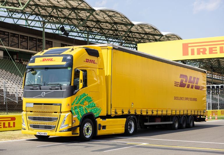 Fenntarthatóbb Forma–1 a DHL-lel